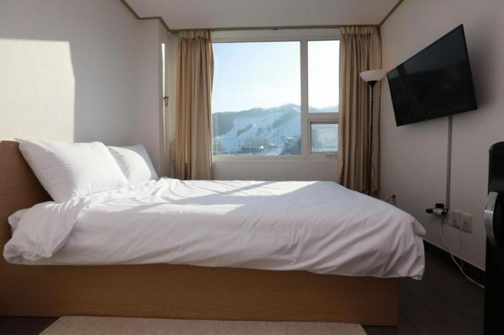 平昌白雪旅馆酒店 外观 照片