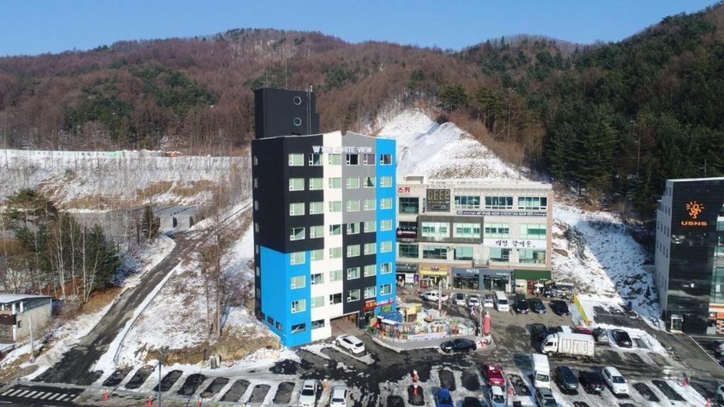 平昌白雪旅馆酒店 外观 照片