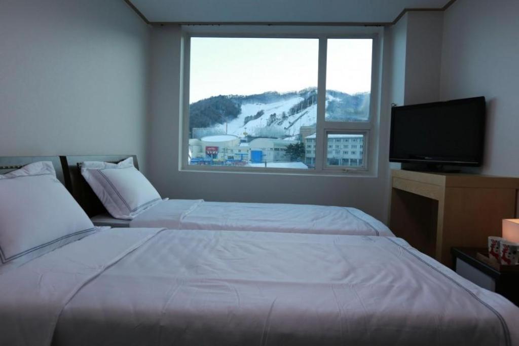 平昌白雪旅馆酒店 外观 照片
